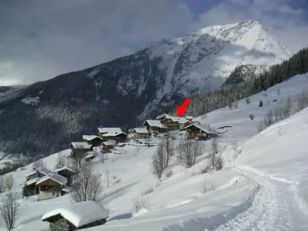 Chalet confortable à Sainte-Foy-Tarentaise avec vue sur la montagne - Photo 17