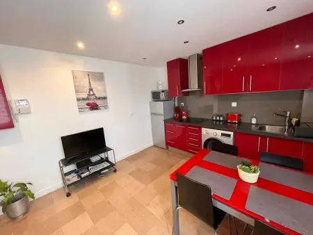 Appartement moderne à Aubervilliers - 45 m² - Parking payant - Photo 3