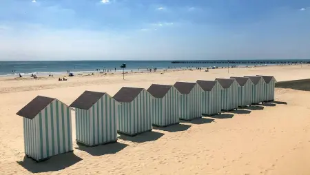 Bungalow confortable à Saint-Jean-de-Monts avec piscine partagée - Photo 9