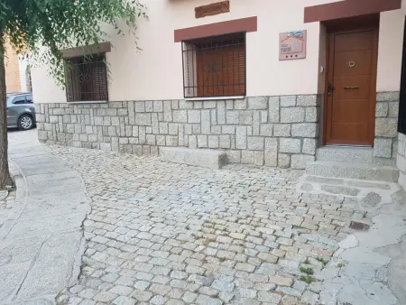 Maison chaleureuse à San Bartolomé de Pinares avec vue montagne - Photo 45