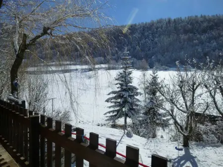 Maison de vacances confortable à Saint-Léger-les-Mélèzes, vue jardin - Photo 9