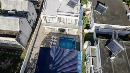 Maison confortable à Trou-aux-Biches avec terrasse - Photo 29