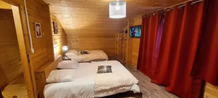 Chalet chaleureux à Orlu avec Jacuzzi et vue sur la montagne - Photo 14