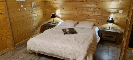 Chalet chaleureux à Orlu avec Jacuzzi et vue sur la montagne - Photo 18