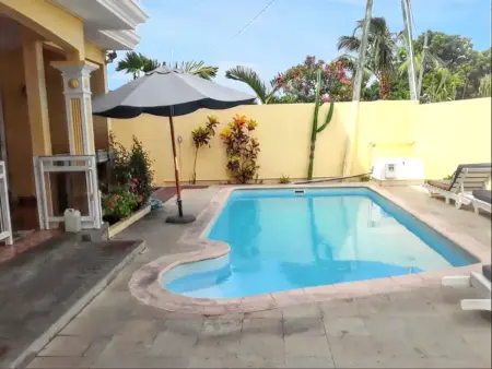 Maison spacieuse à Grand Baie avec piscine partagée - Photo 4