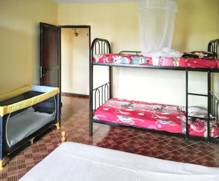 Maison spacieuse à Grand Baie avec piscine partagée - Photo 18