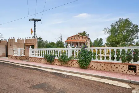 Villa spacieuse avec piscine à Porzuna - 90 m² et vue montagne - Photo 19
