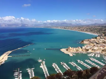 Appartement spacieux avec vue sur la mer à Castellammare del Golfo - Photo 13