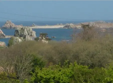 Maison accueillante avec vue sur la mer à Plougrescant - Photo 22