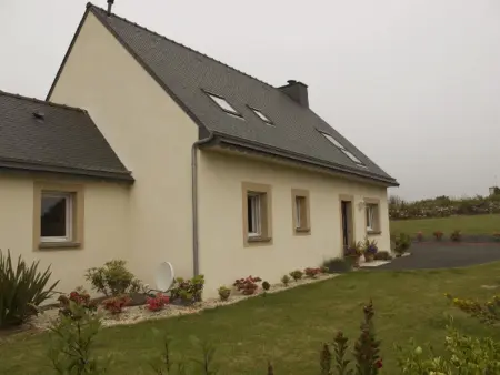 Maison accueillante avec vue sur la mer à Plougrescant - Photo 23