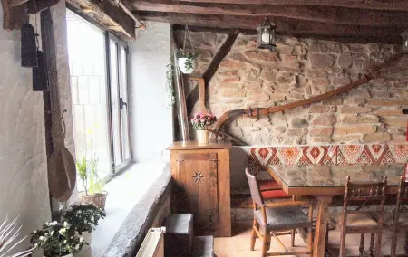 Maison charmante à Villasur de Herreros avec vue sur le lac - Photo 8