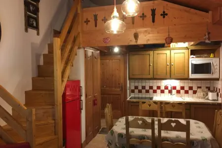 Appartement accueillant à Pralognan-la-Vanoise avec balcon et vue - Photo 3