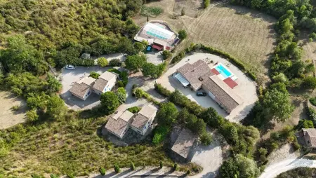 Maison confortable à La Roche-sur-le-Buis avec piscine partagée - Photo 11