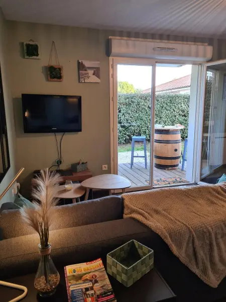 Appartement cosy à Arès - 40 m² - Jardin clôturé - Photo 2