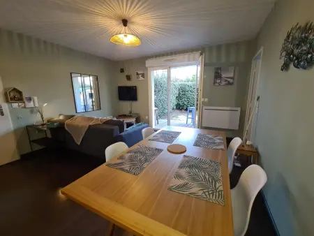 Appartement cosy à Arès - 40 m² - Jardin clôturé - Photo 4