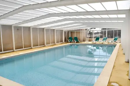 Maison accueillante à Calvisson avec piscine et terrasse - Photo 1