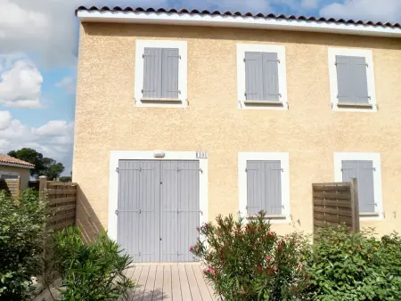 Maison accueillante à Calvisson avec piscine et terrasse - Photo 2