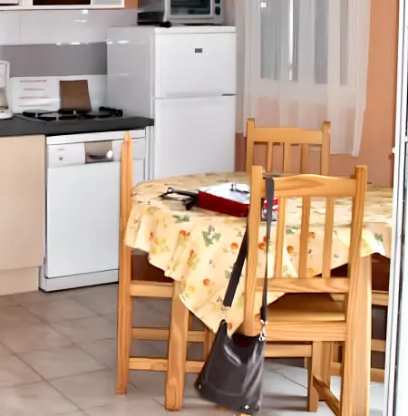 Maison accueillante à Calvisson avec piscine et terrasse - Photo 4