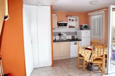 Maison accueillante à Calvisson avec piscine et terrasse - Photo 5