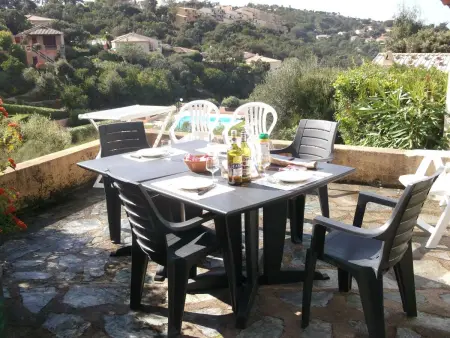 Maison charmante à Porticcio avec vue sur la mer et piscine - Photo 2