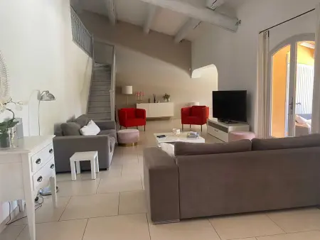 Villa spacieuse proche de Marseille avec jardin et piscine privée - Photo 5