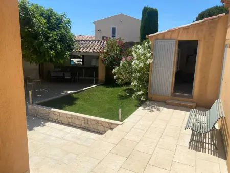 Villa spacieuse proche de Marseille avec jardin et piscine privée - Photo 24