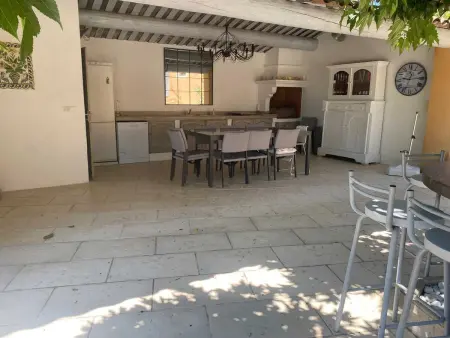 Villa spacieuse proche de Marseille avec jardin et piscine privée - Photo 25