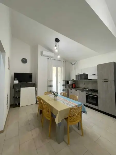 Appartement spacieux à Balestrate 70 m² avec balcon - Photo 1