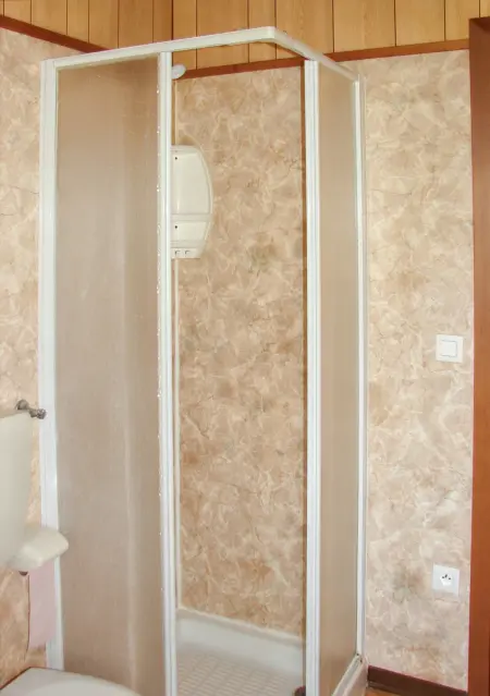 Bungalow confortable à Santa-Lucia-di-Moriani 38 m² jardin spacieux - Photo 23