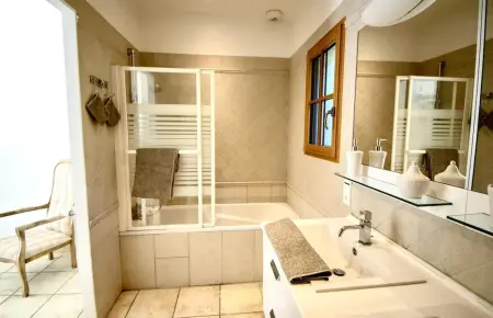 Évasion Provençale : Villa Élégante pour 10 Personnes - Photo 12