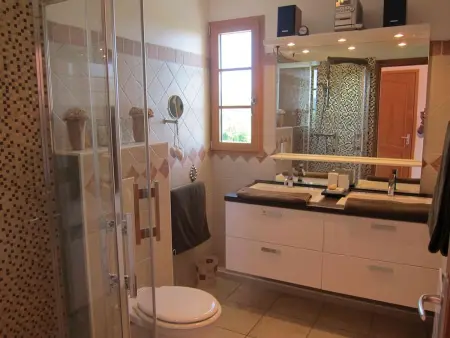 Évasion Provençale : Villa Élégante pour 10 Personnes - Photo 13