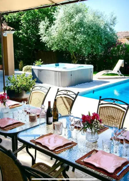 Évasion Provençale : Villa Élégante pour 10 Personnes - Photo 18