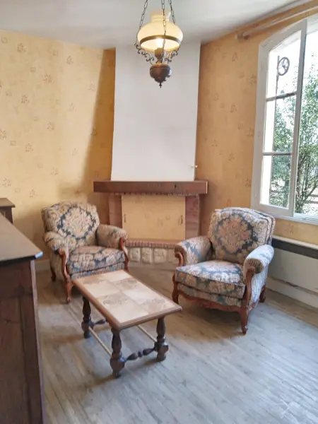 Maison spacieuse avec jardin à Lathus-Saint-Rémy, 160 m², barbecue - Photo 1