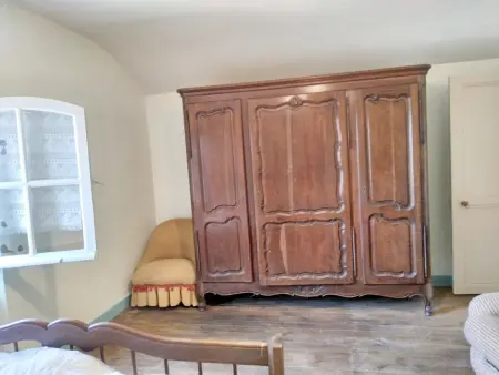 Maison spacieuse avec jardin à Lathus-Saint-Rémy, 160 m², barbecue - Photo 8