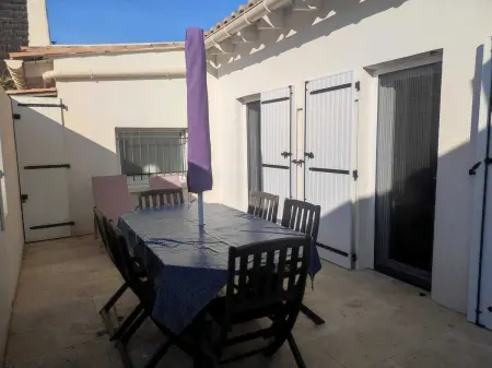 Maison accueillante à Saintes-Maries-de-la-Mer avec jardin clos - Photo 14