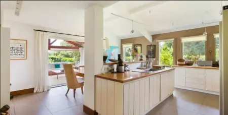 Maison d'exception à Arbonne, piscine privée saisonnière. - Photo 4