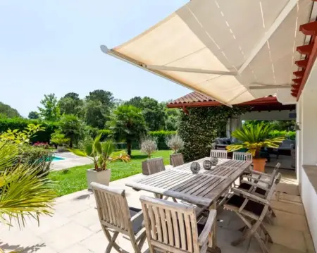 Maison d'exception à Arbonne, piscine privée saisonnière. - Photo 8
