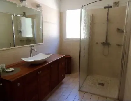Villa avec vue sur la mer à Sari-Solenzara, piscine privée - Photo 13