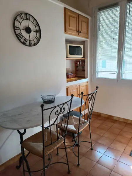 Appartement charmant à Arles, 75 m² avec vue sur la ville - Photo 1