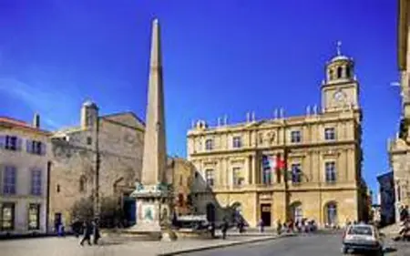 Appartement charmant à Arles, 75 m² avec vue sur la ville - Photo 5