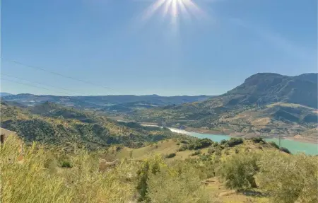 Chalet accueillant avec vue sur lac et montagne - El Gastor - Photo 4