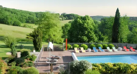 Maison charmeur avec jardin à Puy-l'Évêque et piscine partagée - Photo 1