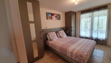 Maison charmeur avec jardin à Puy-l'Évêque et piscine partagée - Photo 7