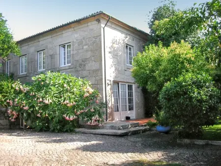 Villa charmante avec vue sur montagne à Pedraça, piscine - Photo 1