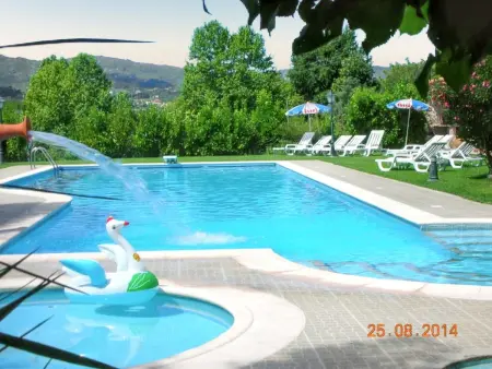 Villa charmante avec vue sur montagne à Pedraça, piscine - Photo 2