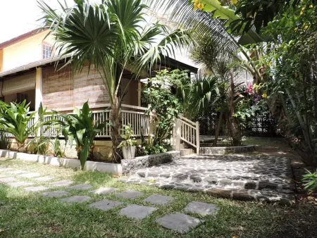 Maison cosy à Blue Bay avec parking privé et terrasse - Photo 6