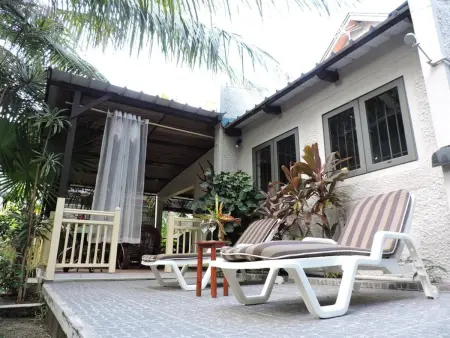 Maison cosy à Blue Bay avec parking privé et terrasse - Photo 23