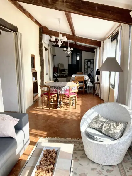 Maison familiale avec piscine partagée à Saint-André-de-Cruzières - Photo 10