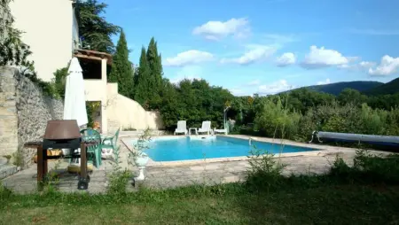 Charmante villa à Dauphin avec piscine privée et jardin - Photo 1
