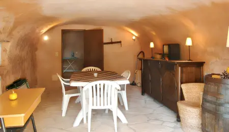 Charmante villa à Dauphin avec piscine privée et jardin - Photo 14